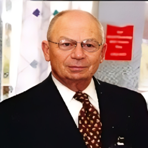 Dr Richard A. Molteni